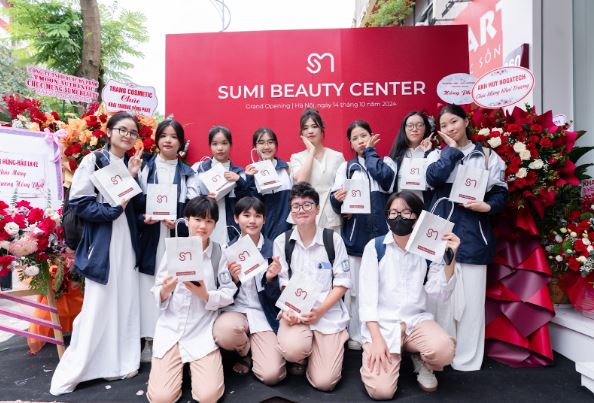 tưng bừng khai trương sumi beauty center